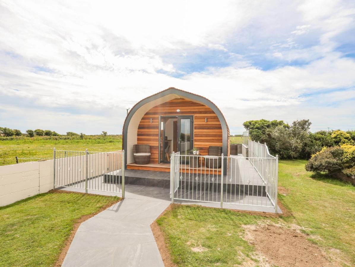Caban Cariad Holyhead Exterior photo