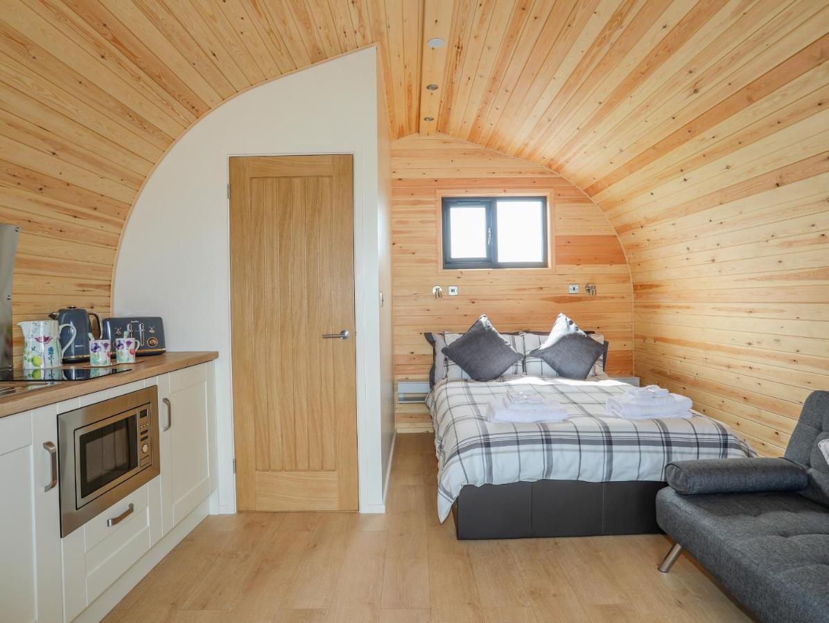 Caban Cariad Holyhead Exterior photo