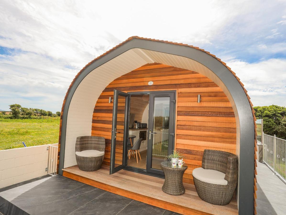 Caban Cariad Holyhead Exterior photo